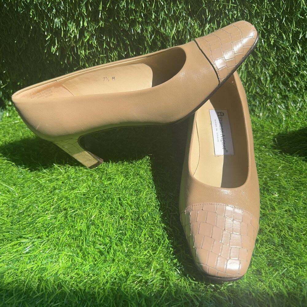 Etienne Aigner Strada Womens 7.5M Beige Leather Croc Cap Toe Pumps Spain